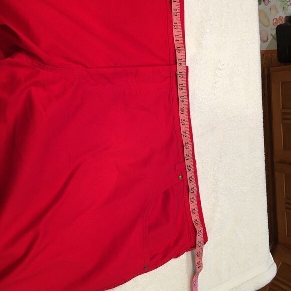 Woman Within size 42w Petite red Capris NWOT - Picture 4 of 11